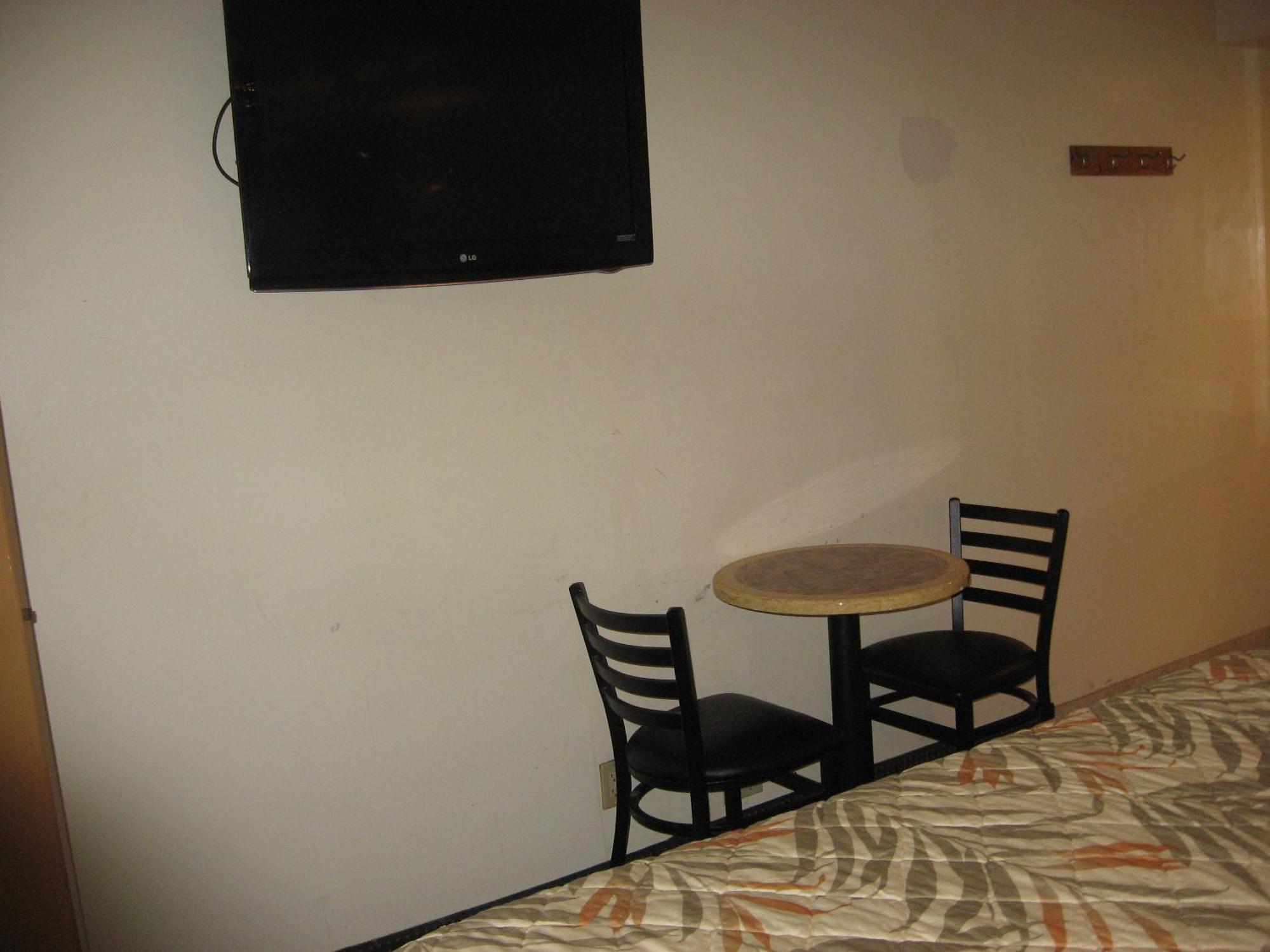 Domino Inn North Bergen Bilik gambar